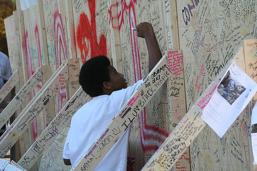 69.ObamaMessageBoard.LincolnMemorial.WDC.7nov08