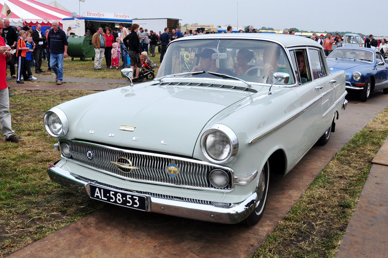 Oldtimershow Hoornsterzwaag – 1960 Opel Kapitän De Luxe