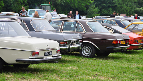 Oldtimershow Hoornsterzwaag – 1970 Mercedes-Benz 280 S - 1965 Opel 17 NR 4L - 1983 Mercedes-Benz 300 D