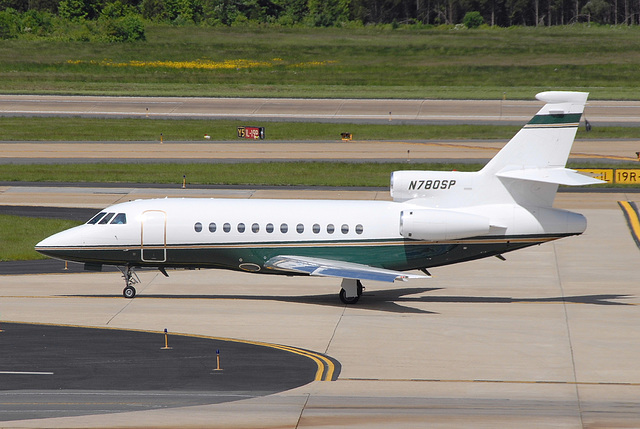 N780SP Falcon 900