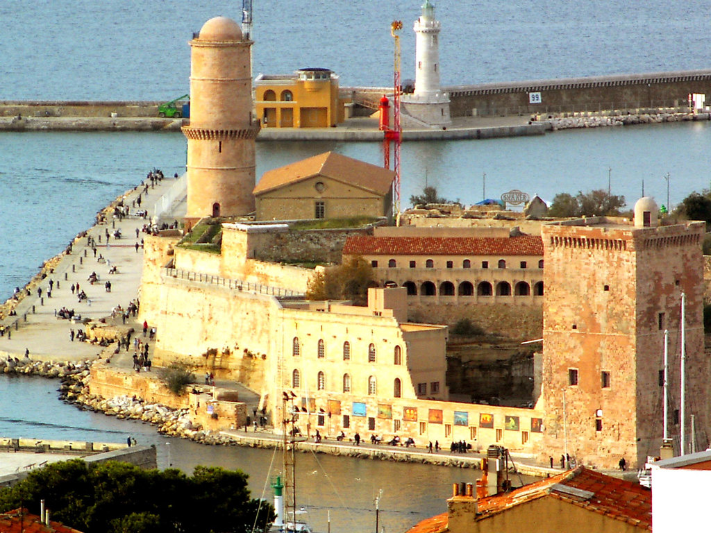 l'entrée du vieux port