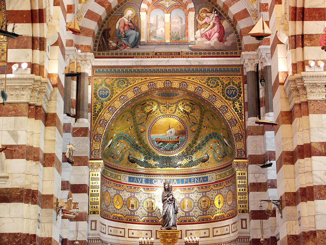 décors interieur de notre Dame de la garde