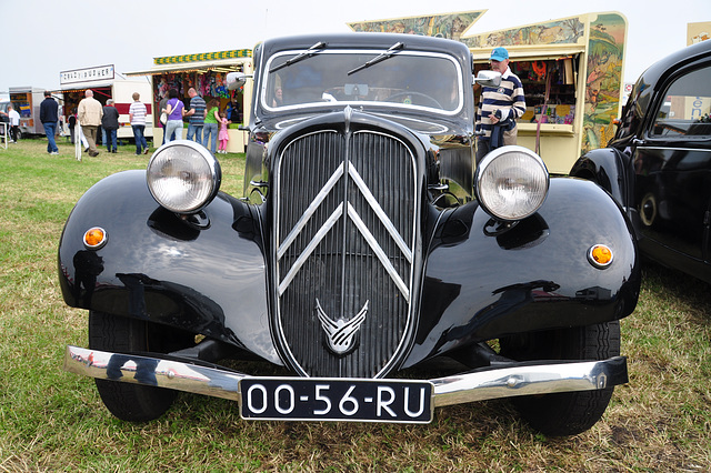 Oldtimershow Hoornsterzwaag – 1949 Citroën 11 BL Traction Avant