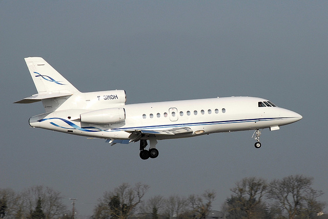 F-GMOH Falcon 900