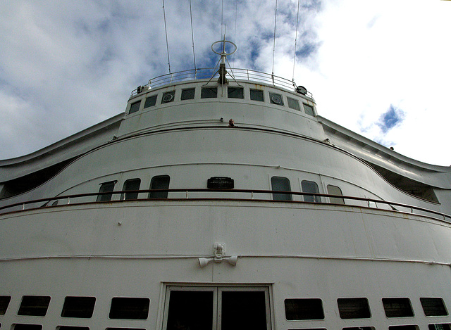 Queen Mary (8225)