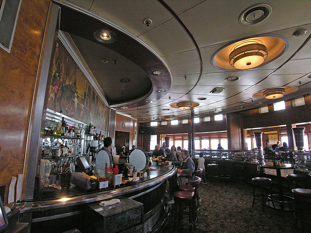 Queen Mary Observation Bar (8227)