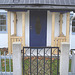 House's mailbox in the spotlight  - Boîte aux lettres en vedette .  Båstad / Sweden, Suède  - 21-10-2008