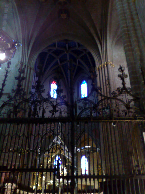 Catedral de Pamplona: Reja gótica del presbiterio.