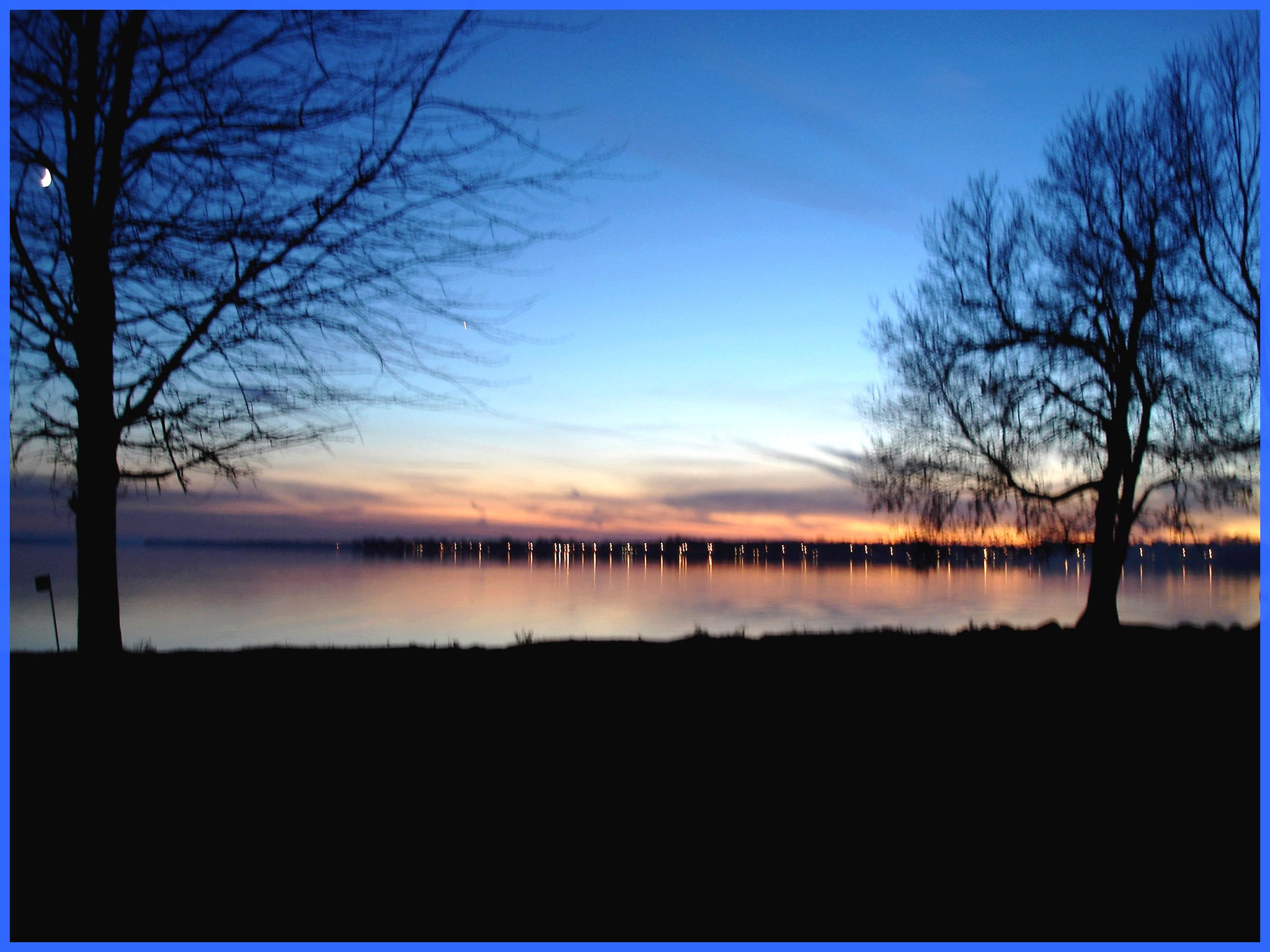 Coucher de soleil / Sunset - Venise en Québec, Québec, CANADA -  2 novembre 2008.