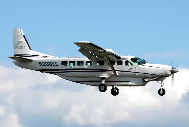 N208EC Cessna 208B