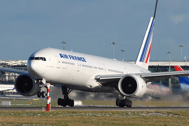 F-GSQO B777-328ER Air France