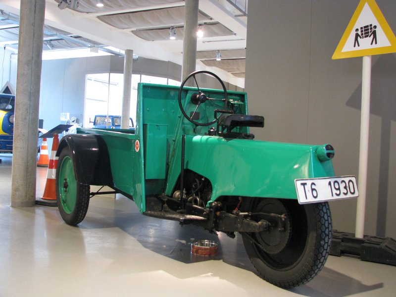 T 6