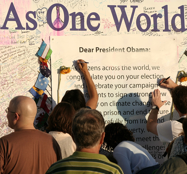 14a.ObamaMessageBoard.LincolnMemorial.WDC.7nov08