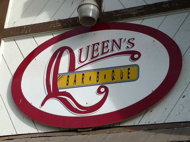 Queen's Bar-B-Que (2797)