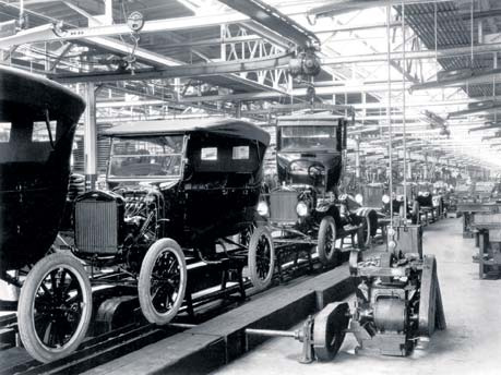 Ford modelo T: la unua aŭtomobilo produktita sur rulbendo