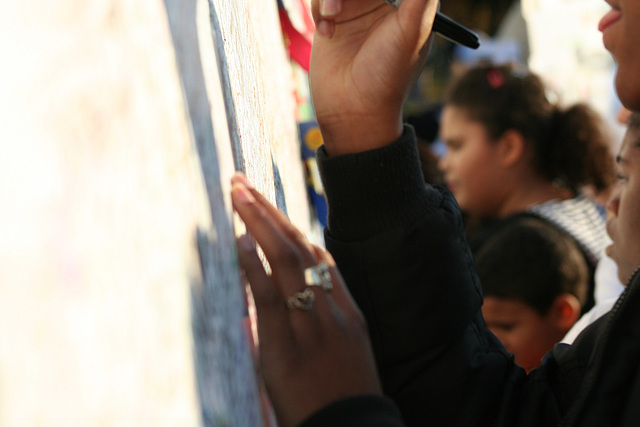 94.ObamaMessageBoard.LincolnMemorial.WDC.7nov08