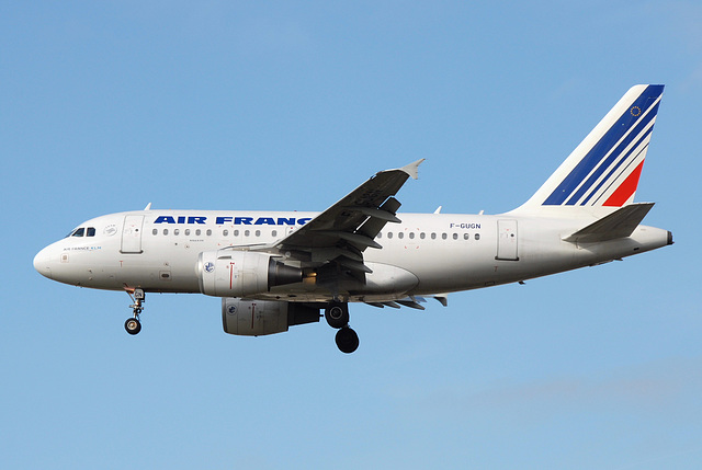 F-GUGN A318 Air France