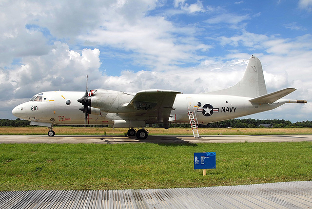 158210 P-3C Orion US Navy