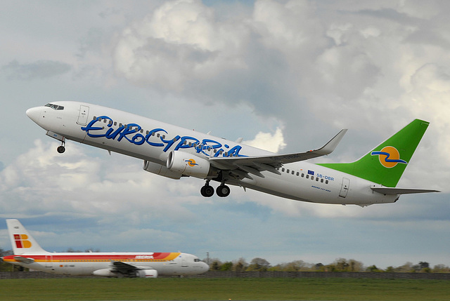 5B-DBR B737-8Q8 Eurocypria