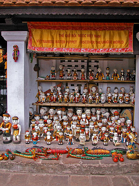 Water puppets as souvenirs