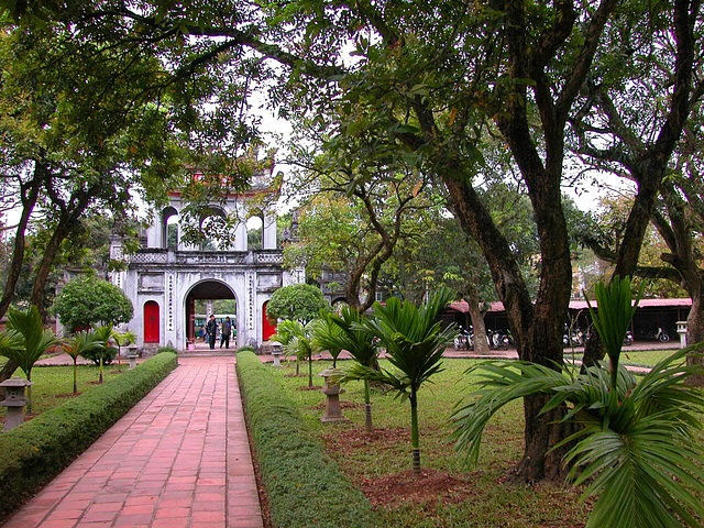 The main entrance to Văn Miếu, the Temple of Literature to the first court yard