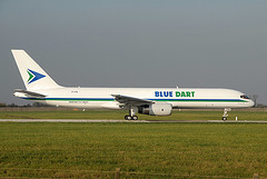 EI-LTA B757-23NF Blue Dart