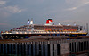 Queen Mary 2 in Hamburg