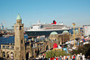 Queen Mary 2 in Hamburg