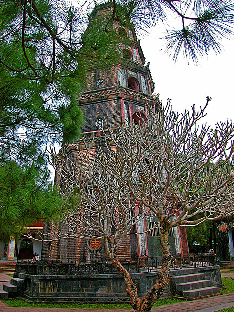 Thiên Mụ Pagoda