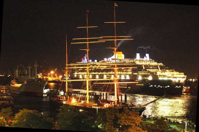 Queen Mary 2 am 29.07.08