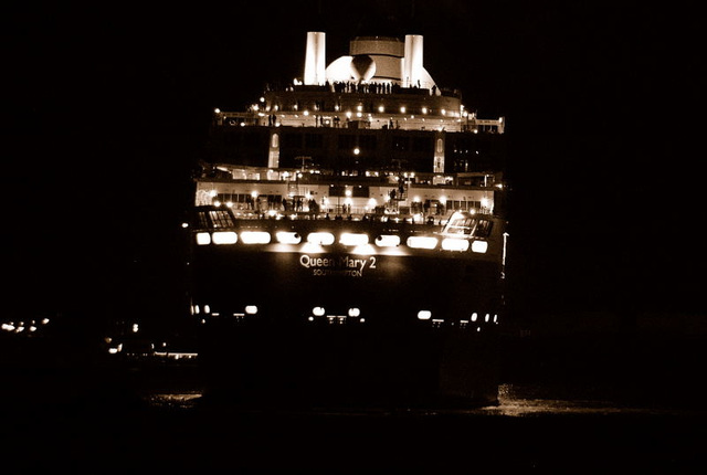 Queen Mary 2 am 29.07.08