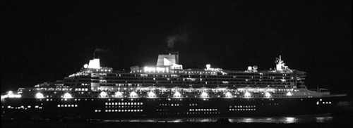 Queen Mary 2 am 29.07.08