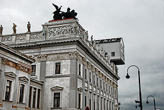 Today in Vienna - 05 - The House on the Roof