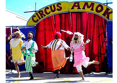 CIRCUS AMOK