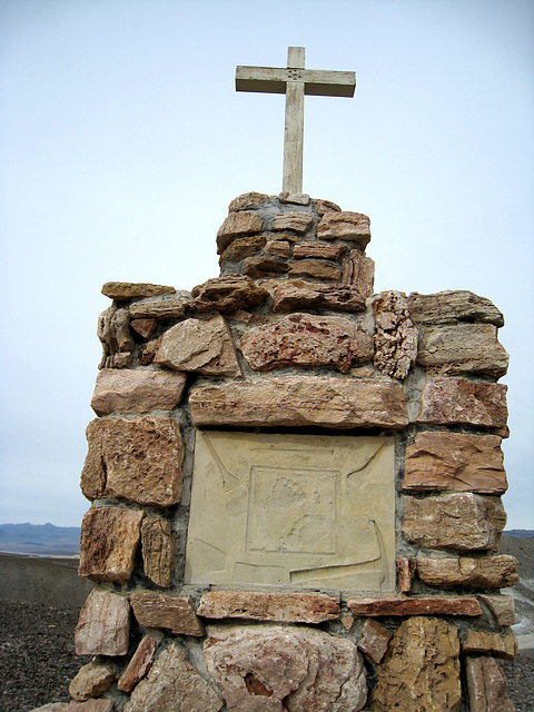 Furnace Creek Inn Cemetery (2070)