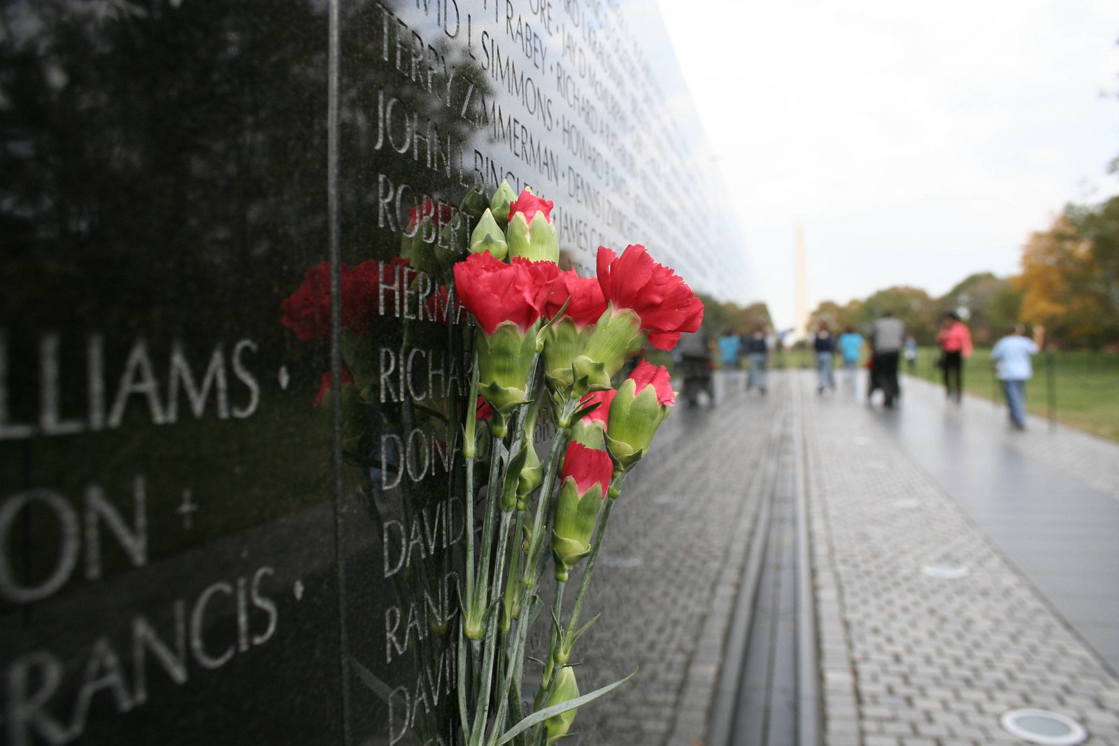 06.VietnamWarVeteransMemorial.WDC.14nov07