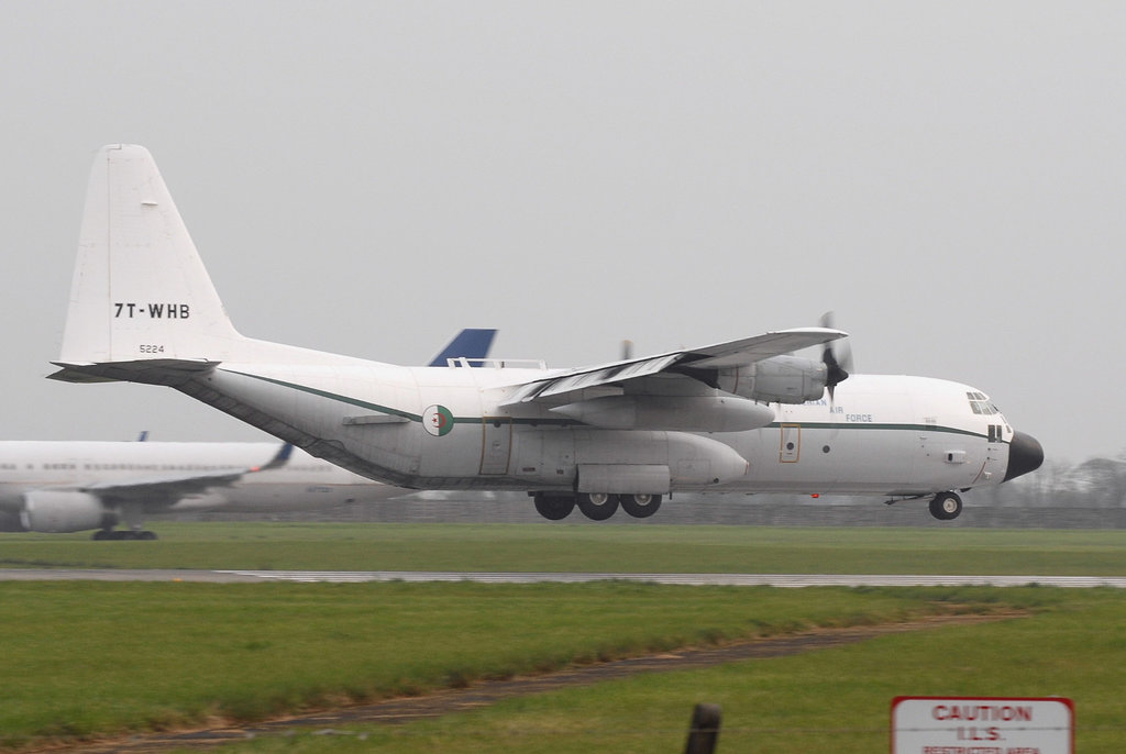 7T-WHB C-130H-30 Algerian Air Force