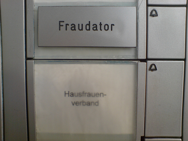 fraudator-01189