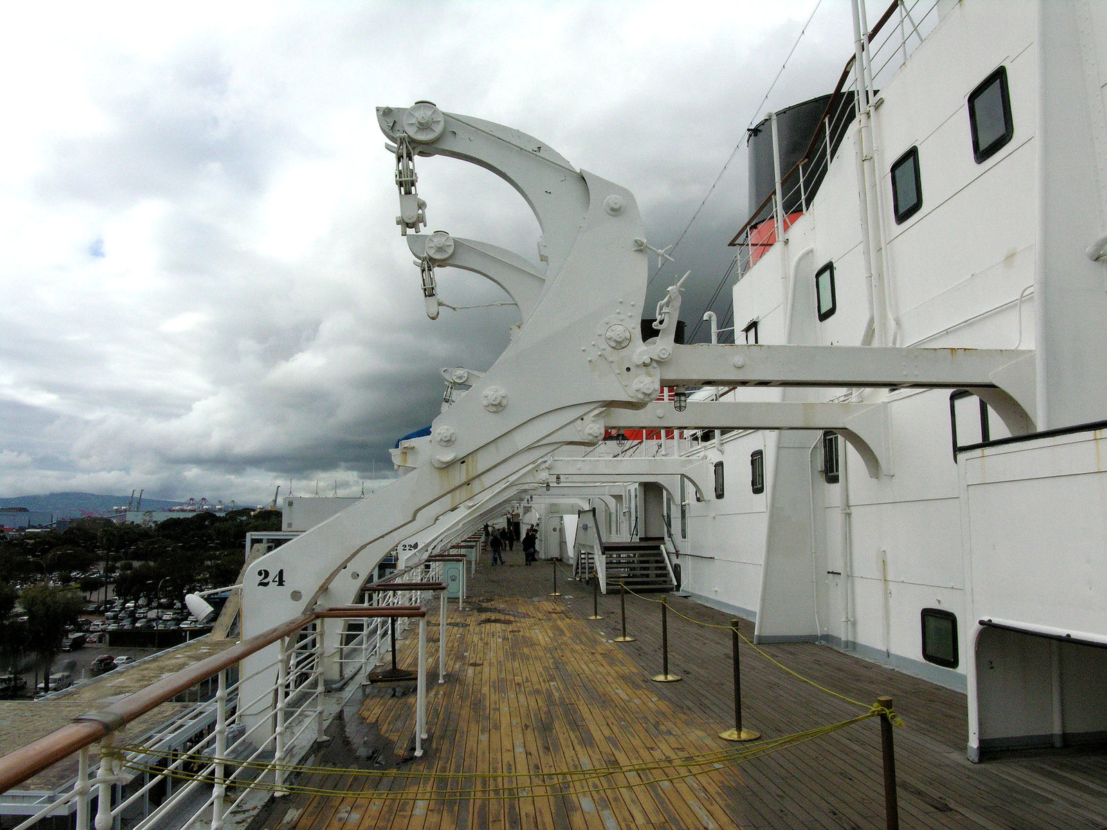 Queen Mary (8248)