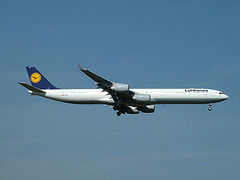 D-AIHM A340-642 Lufthansa