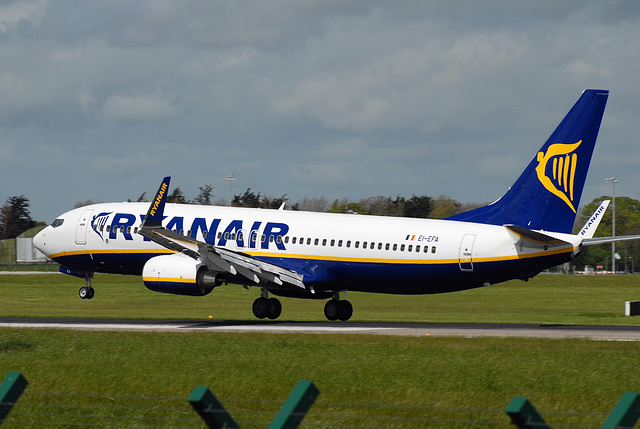 EI-EFA B737-8AS Ryanair