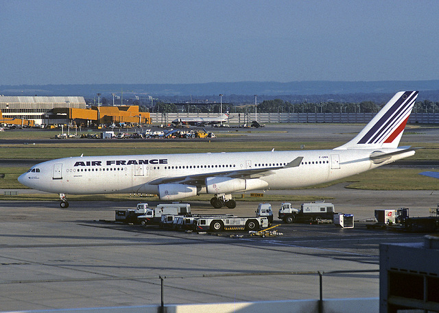 F-GNIA A340-211 Air France