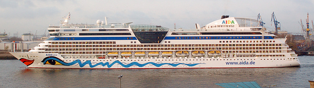 Aidaluna in Hamburg 2009