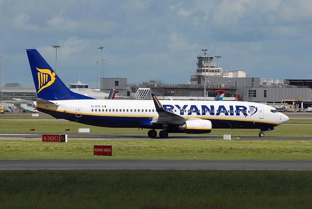 EI-EFA B737-8AS Ryanair