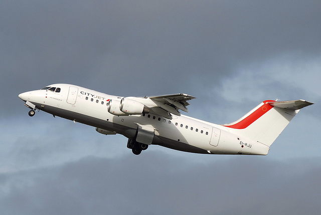 EI-RJU BAe146 Cityjet