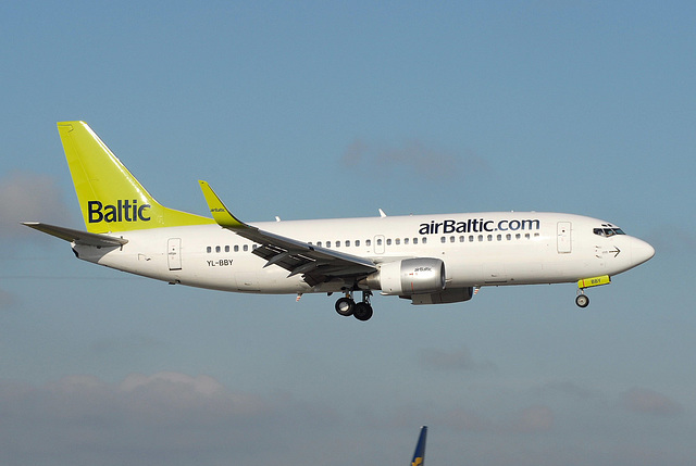 YL-BBY B737 Air Baltic