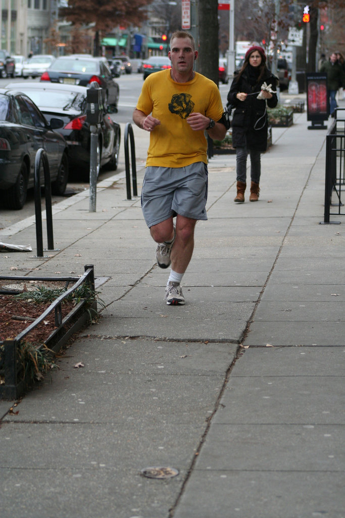 04.Jogger.14thStreet.NW.WDC.20dec08