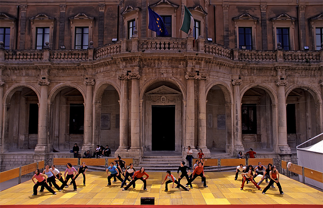 Open air rehearsal in Noto