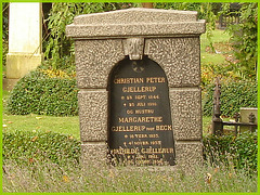 Cjellerup.  Cimetière de Copenhague- Copenhagen cemetery- 20 octobre 2008