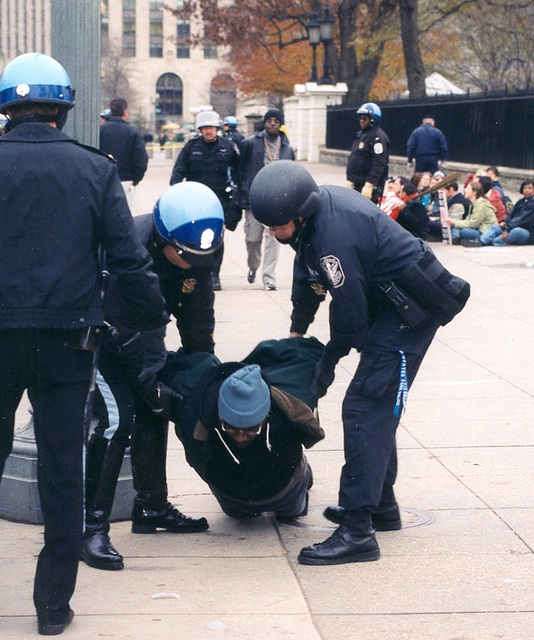 11.18.CodeRed.DieIn.WhiteHouse.WDC.26nov02